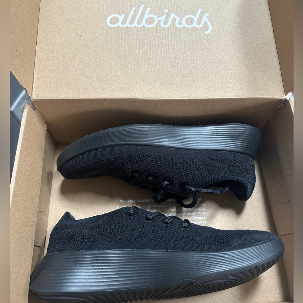 All birds tree runner, all black running shoes